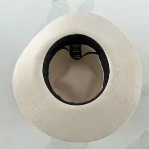KIN/K Hat Cream 78_5b8c8bca-cc84-47a9-96a1-  main image 3